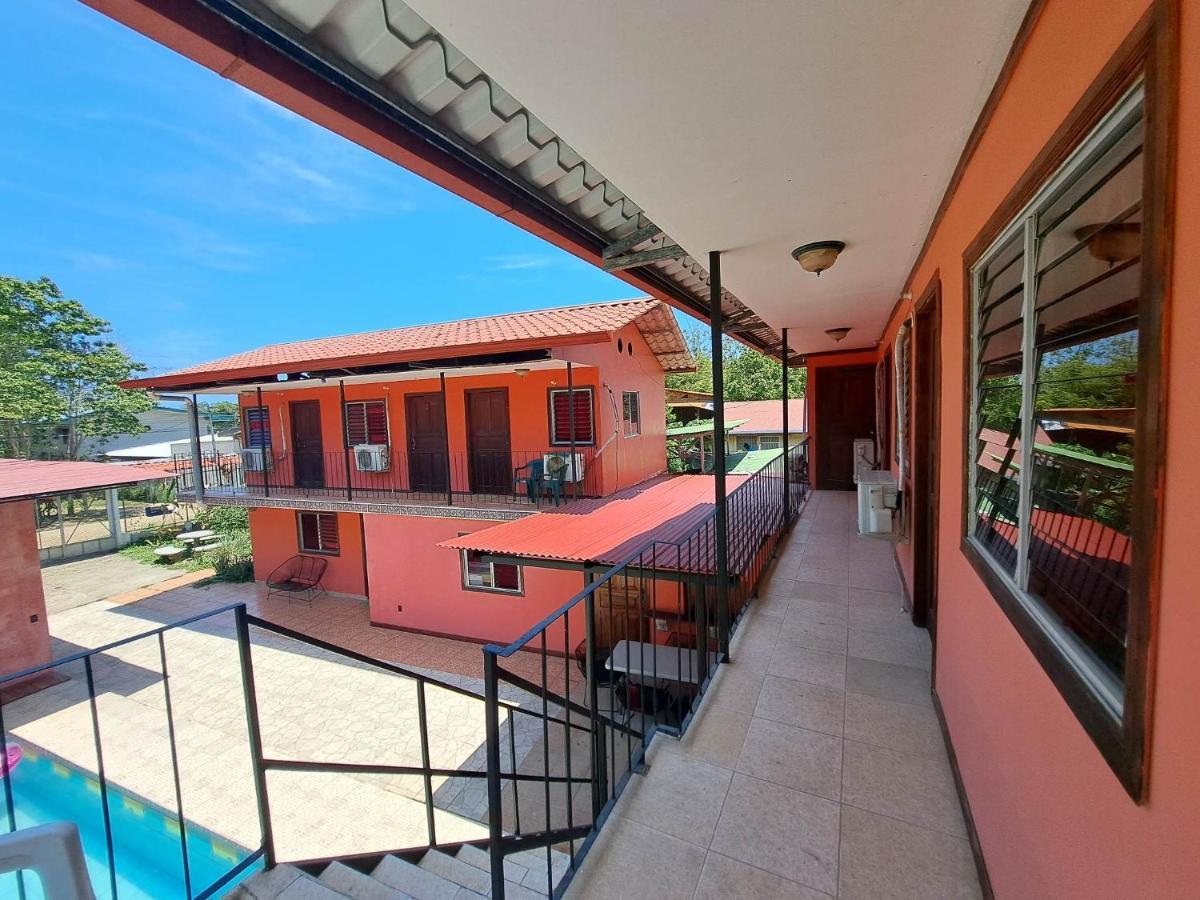 Отель Casa Fotr Loco Увита Экстерьер фото