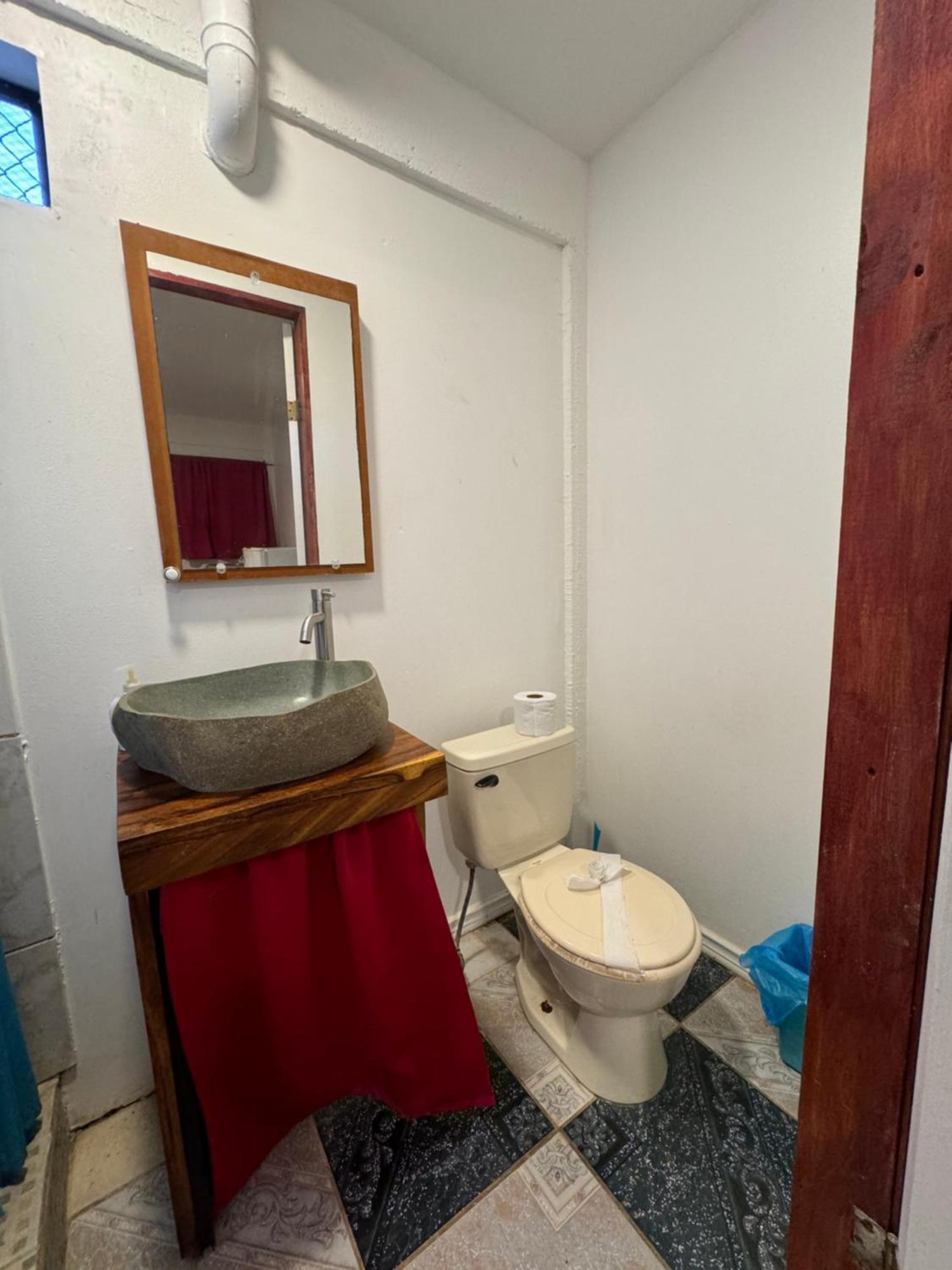 Отель Casa Fotr Loco Увита Экстерьер фото